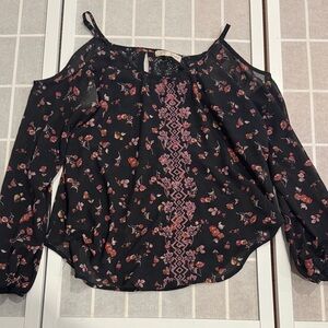 Rewind Black Floral Cold Shoulder Blouse